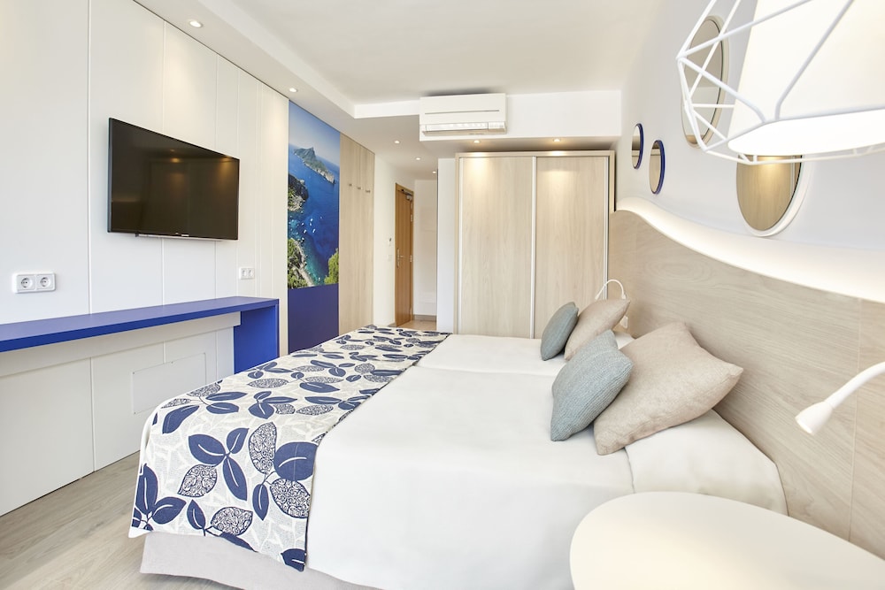 Standard Double Room, City View photo 2