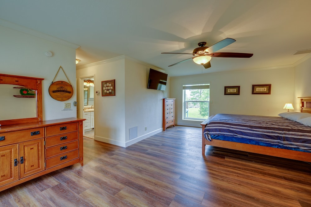 House (4 Bedrooms) photo 2