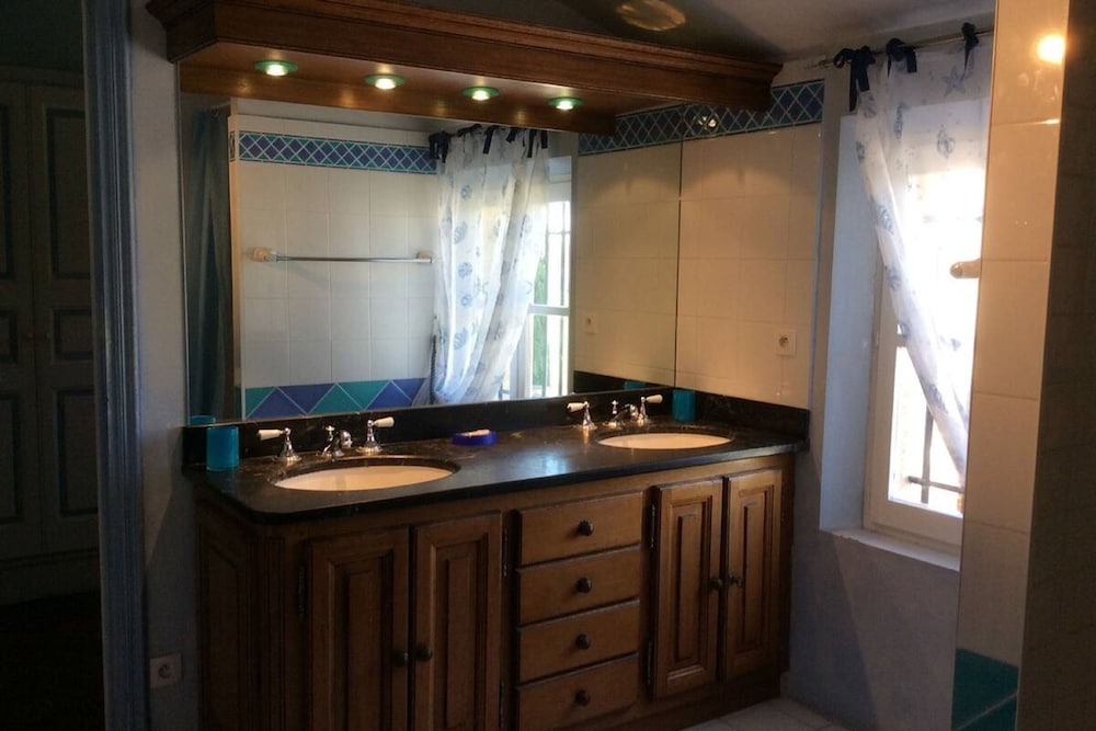 Family Suite, 2 Bedrooms (Jasmin) photo 2