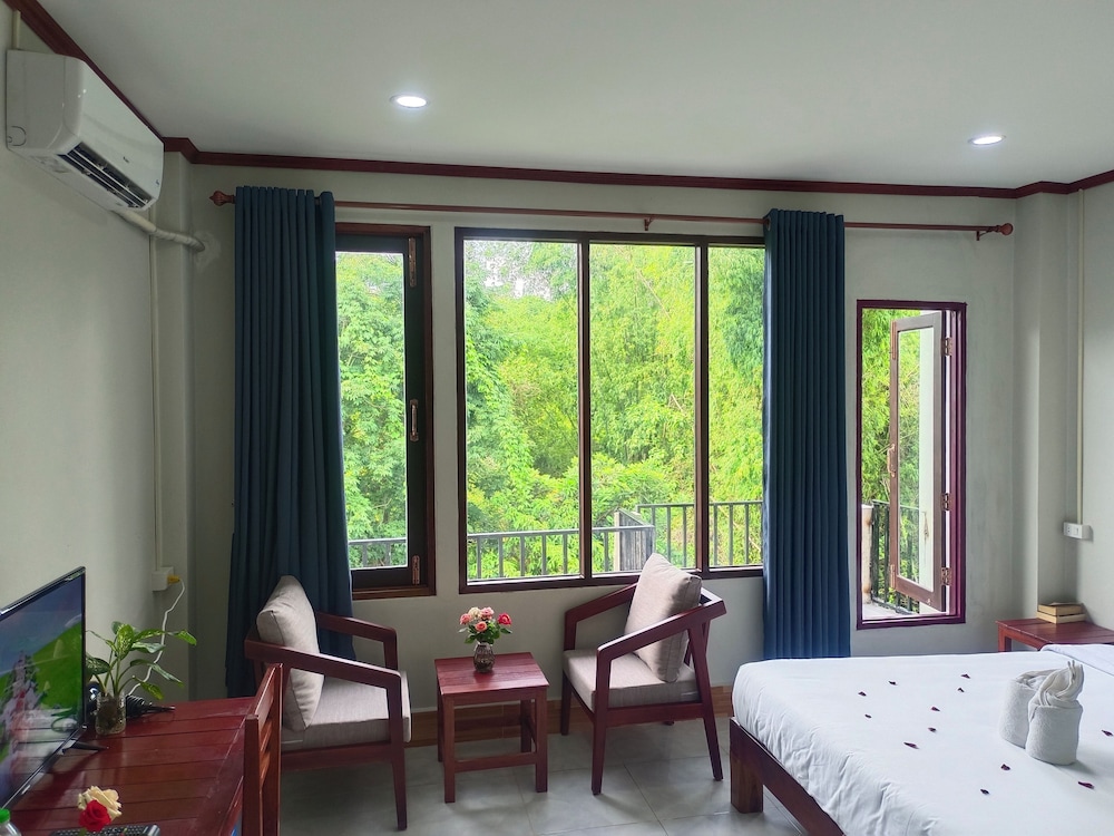 Deluxe Double Room photo 2