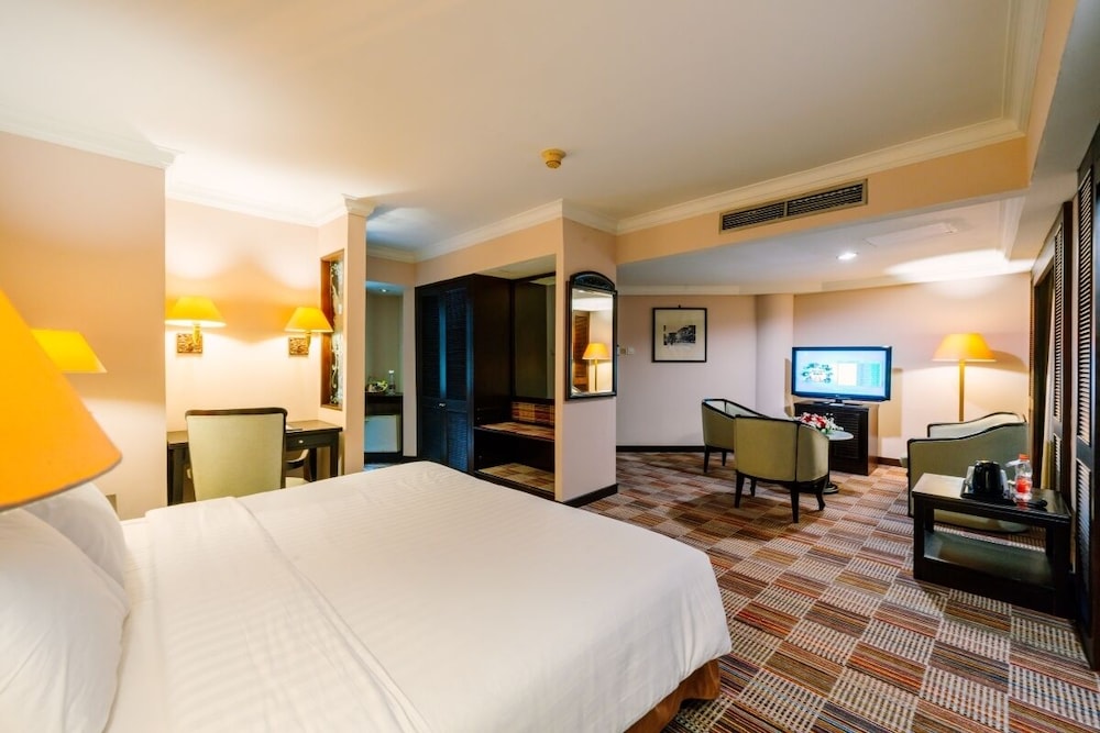 Studio Suite, Non Smoking, City View