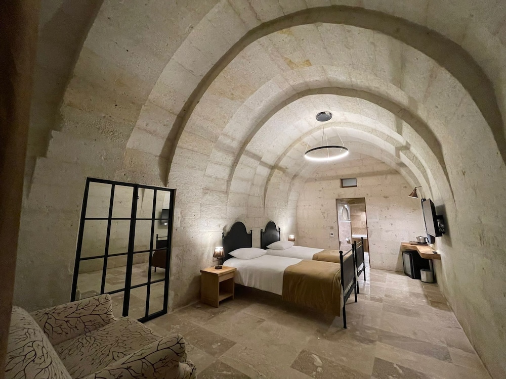 Deluxe Twin Suite