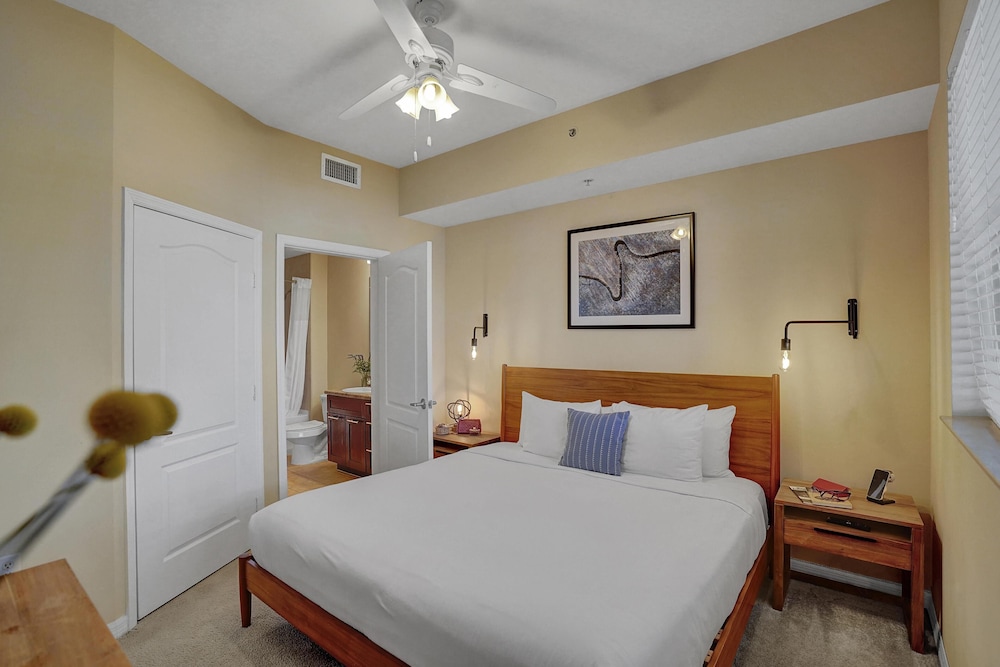 Premium Apartment, 2 Bedrooms, Pool Access, City View photo 2