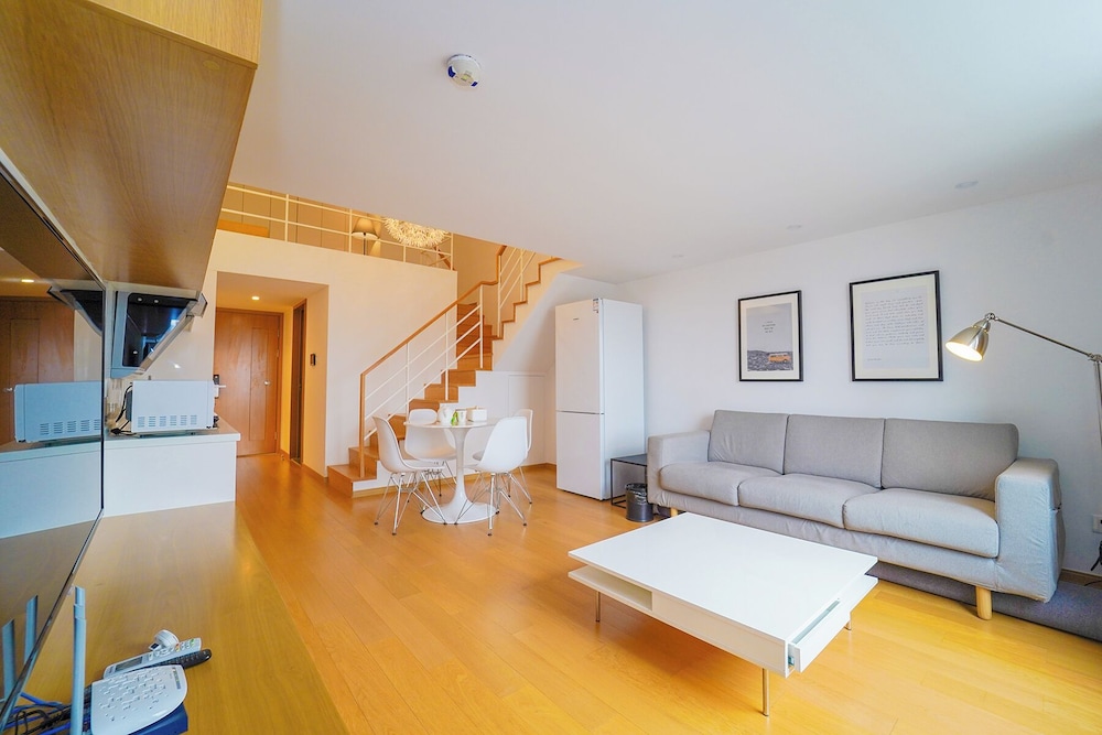 Superior Loft