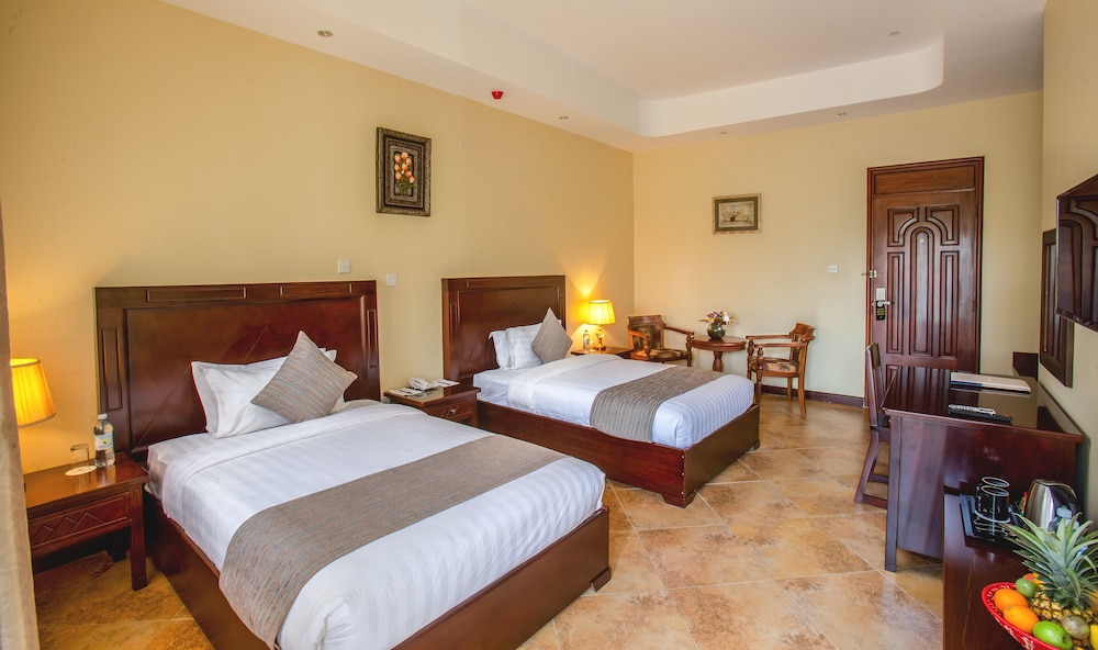 Twin Room, 2 Twin Beds, Non Smoking photo 3