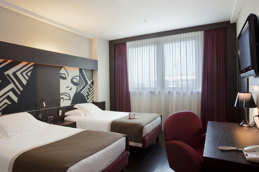 Standard Room, 2 Twin Beds, Courtyard View
