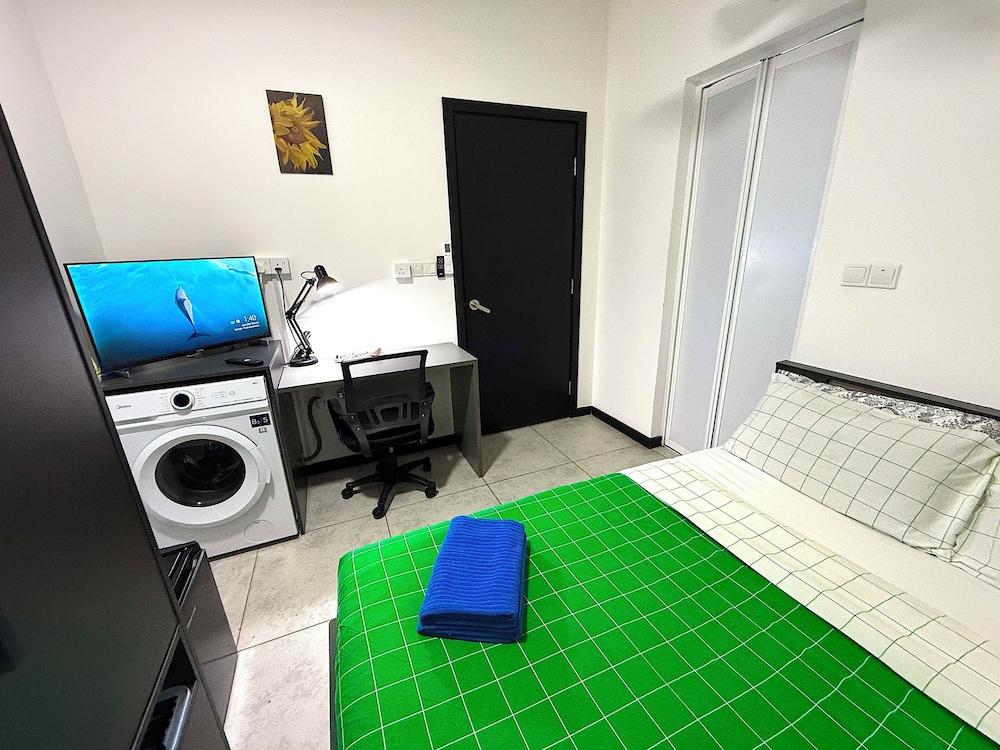 Junior Suite, 1 Queen Bed, Non Smoking, Private Bathroom