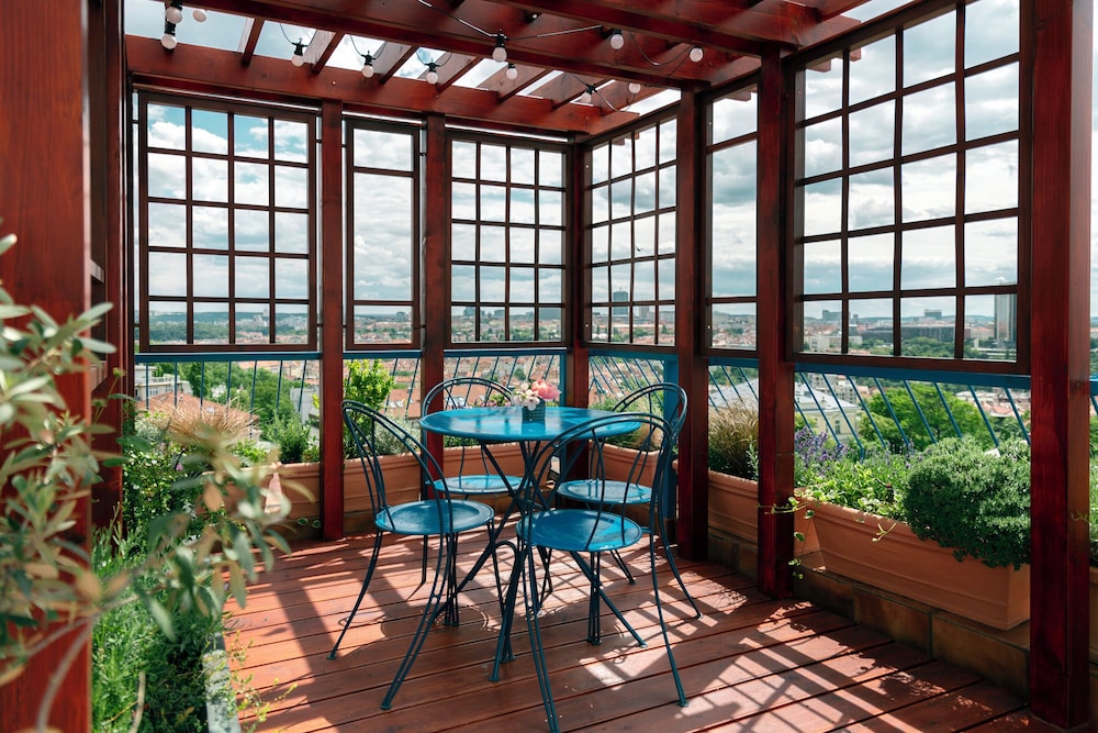 Exclusive Apartment, 2 Bedrooms, Terrace, City View