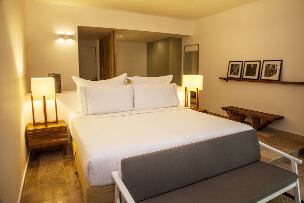 Room, 1 King Bed, Non Smoking (casita)