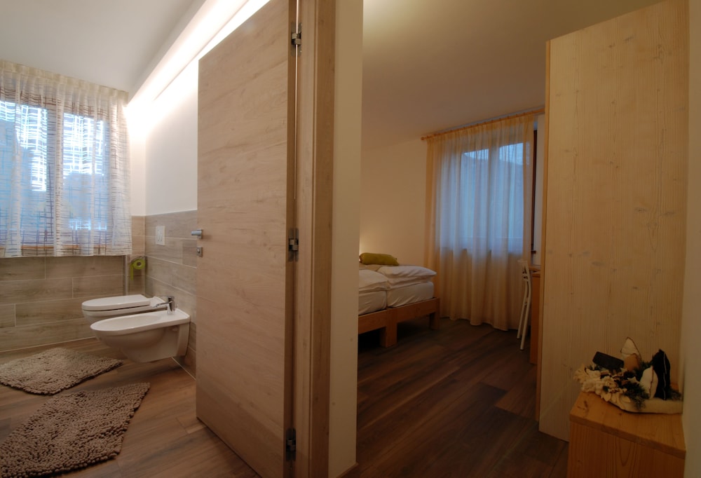 Double or Twin Room (Abete) photo 2