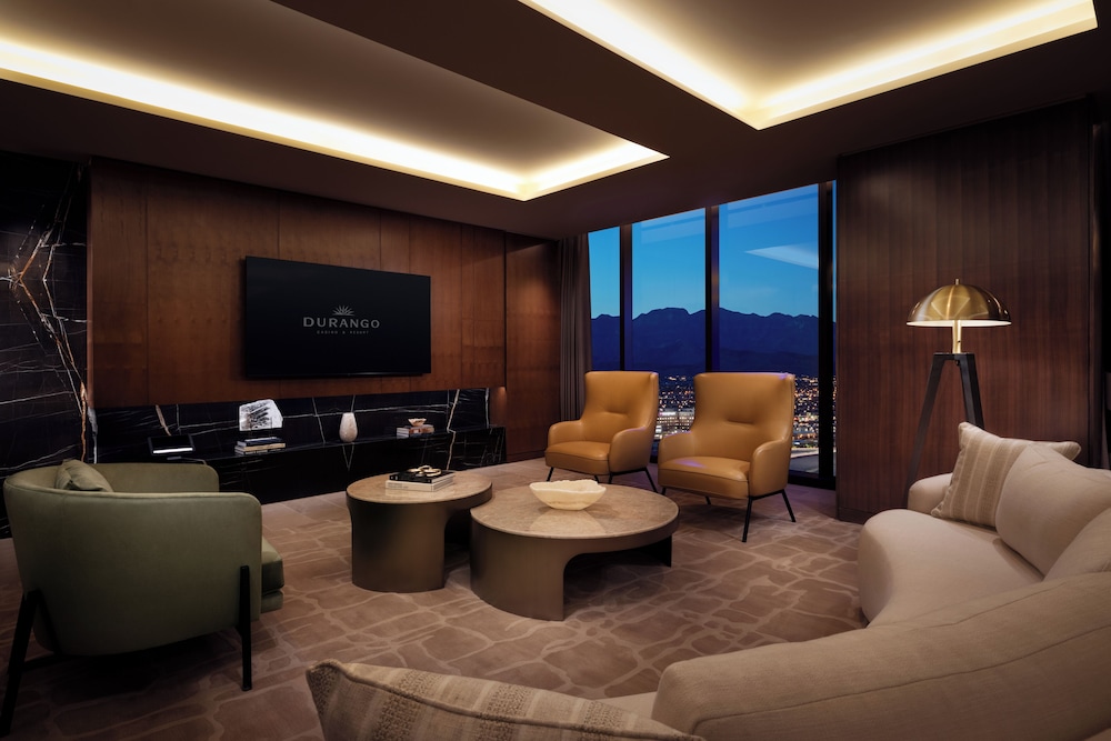 City King Suite - Photo 6