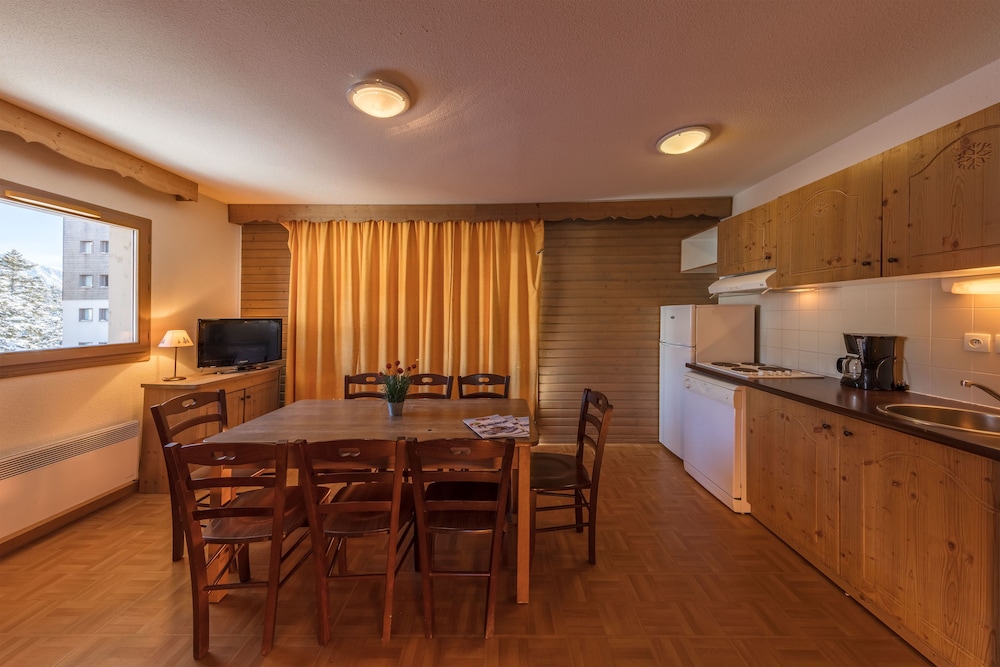 Two Bedroom Apartment (for 8) photo 3
