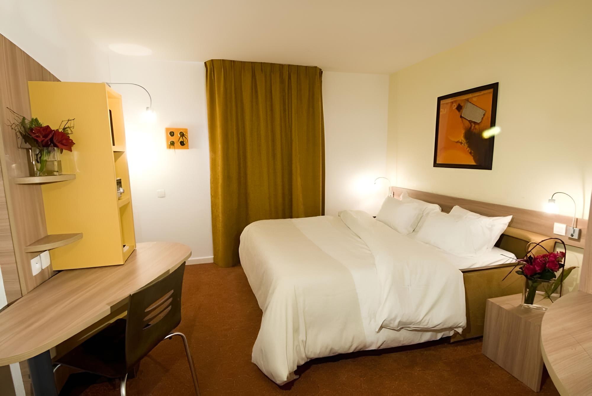 Prestige Suite - 4 People photo 2