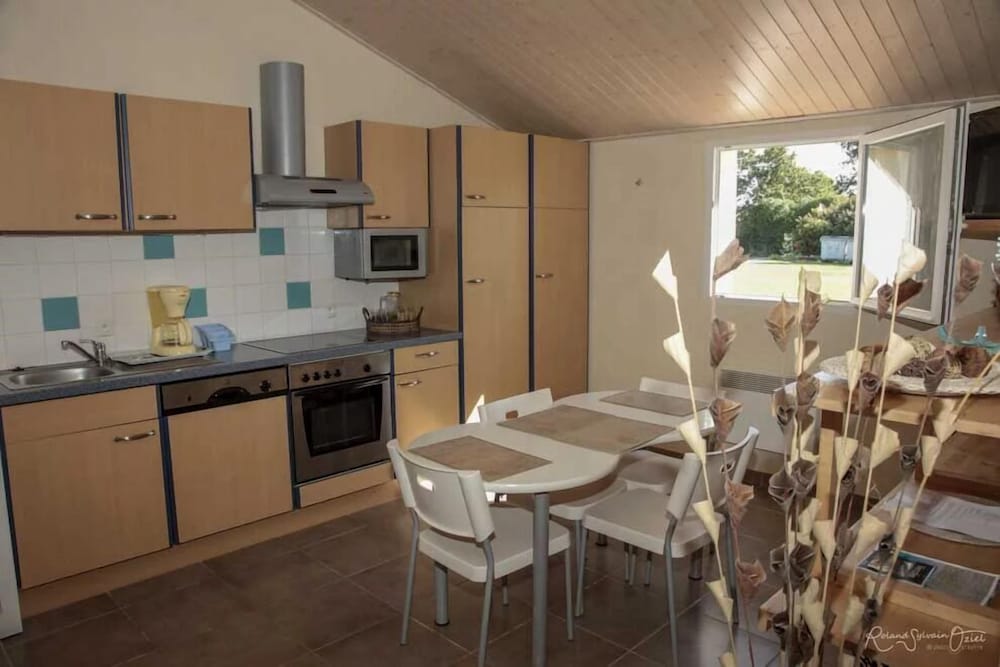 Junior Cottage, Patio, Garden View