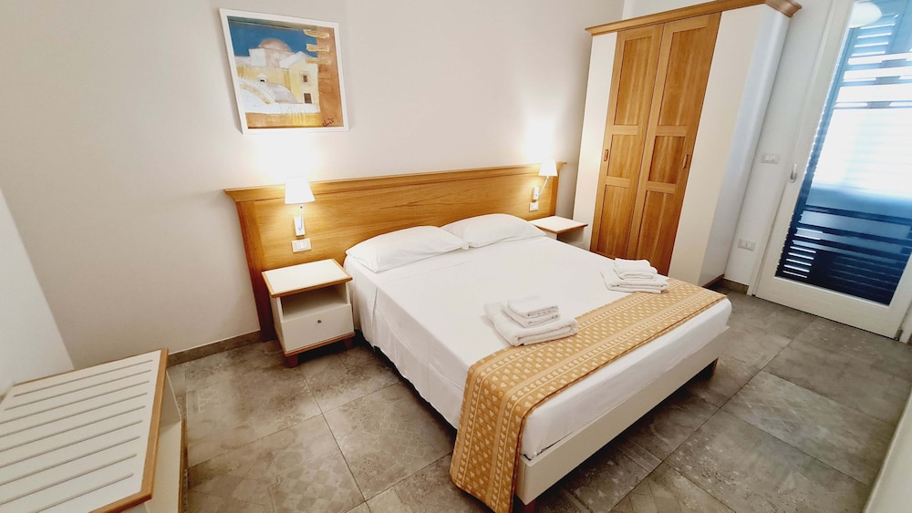 Comfort Apartment, Tower