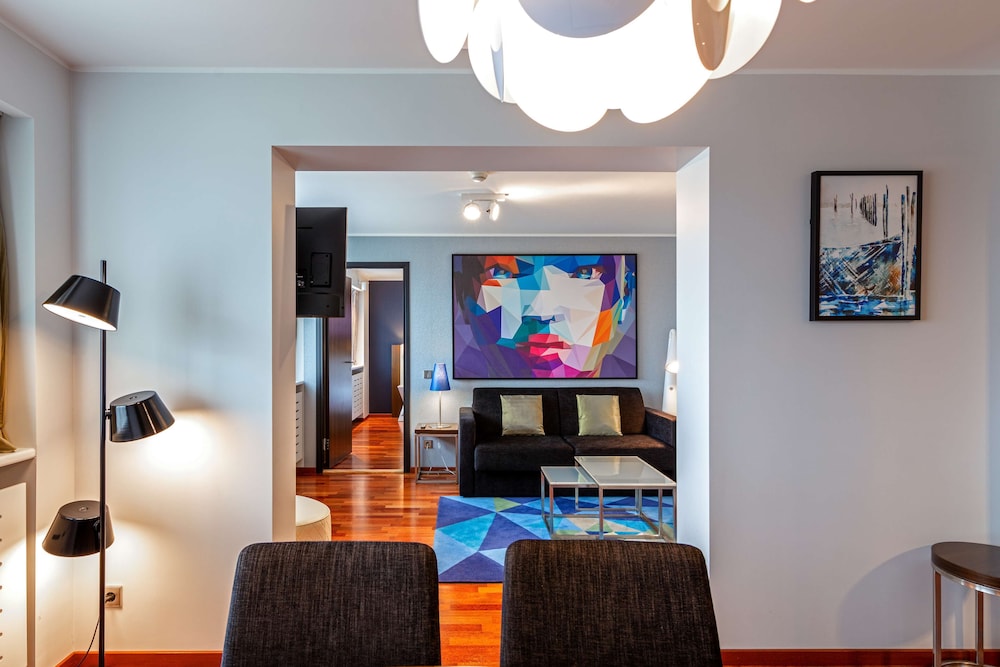 Royal Suite - Photo 7