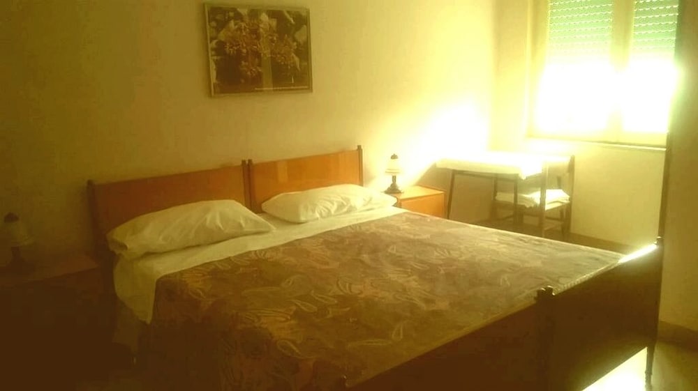 Double or Twin Room photo 3