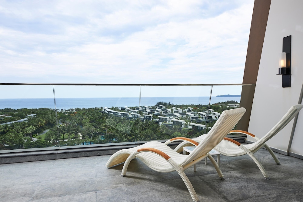 Grand Room, 2 Double Beds, Balcony photo 1