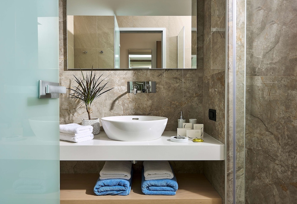 Junior Suite, Sea View - Photo 9