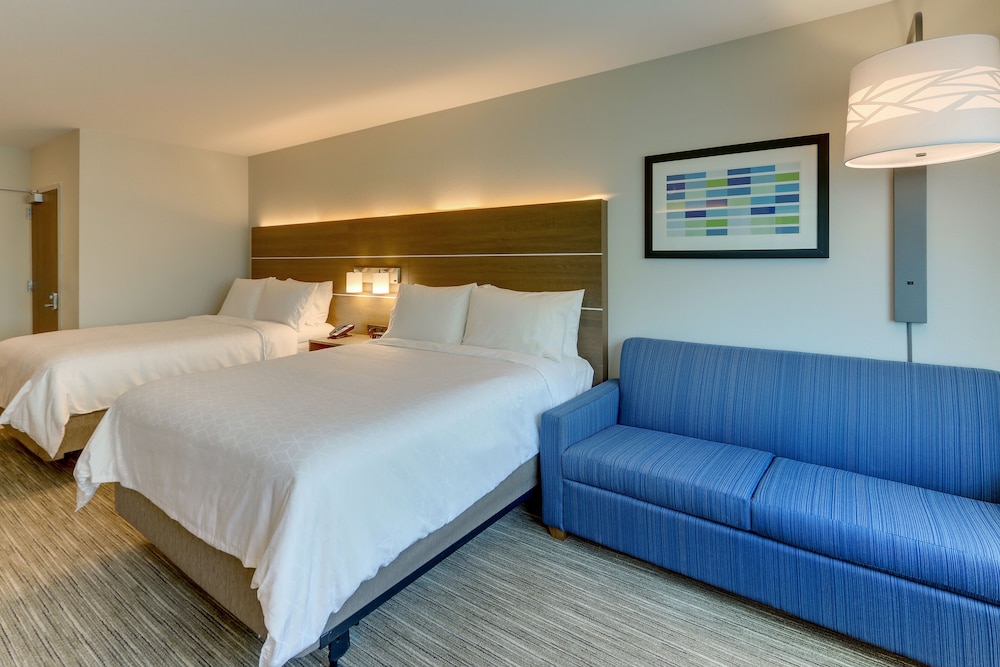 Suite, 2 Queen Beds - Photo 1