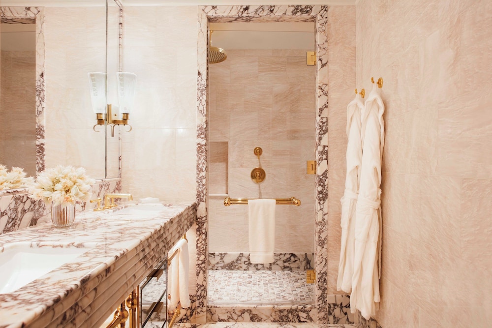 Prestige King Room