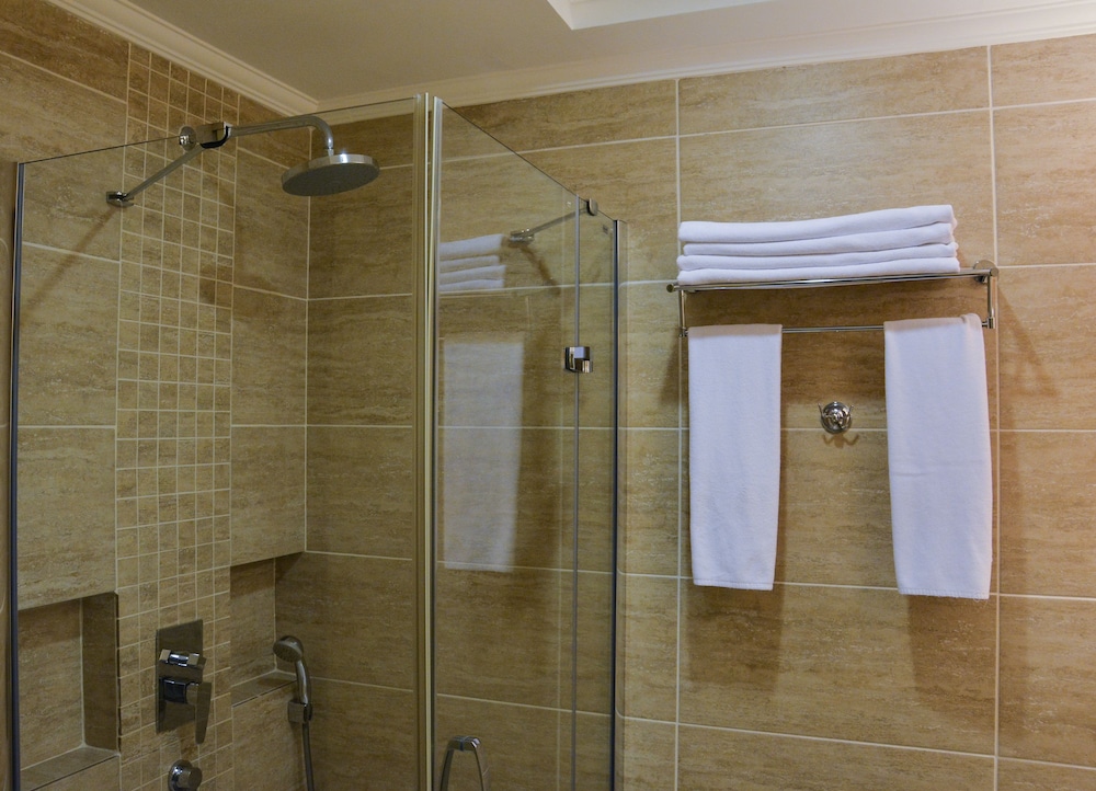 Deluxe Room, Sea View - Photo 7