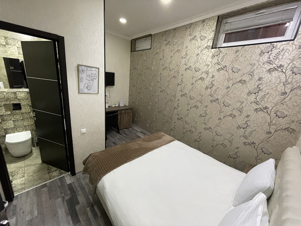 Economy Room photo 1