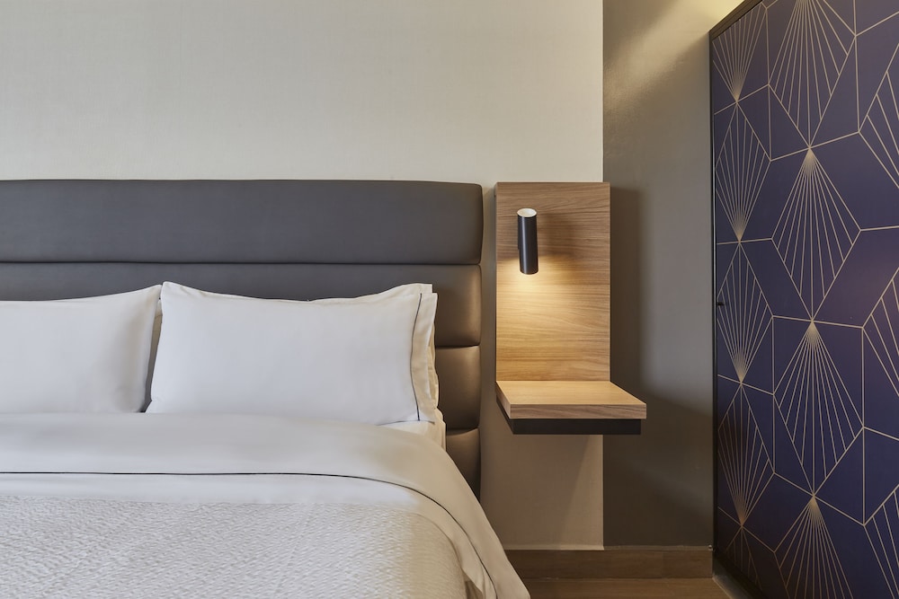 Deluxe Room, 2 Double Beds - Photo 9