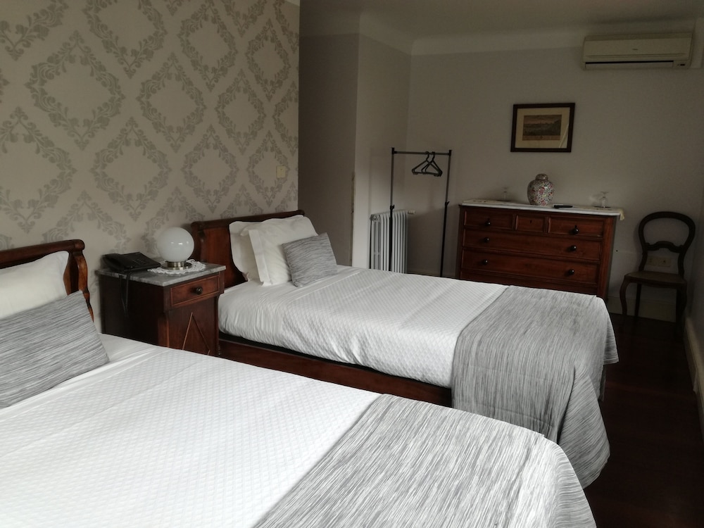 Standard Twin Room photo 3