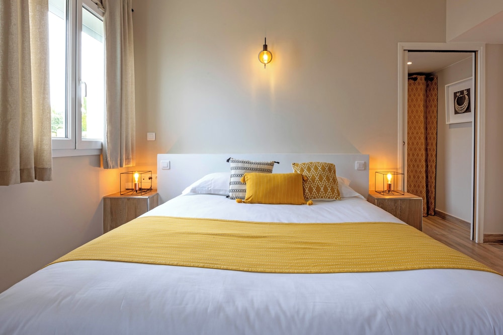 Classic Quadruple Room - Photo 5