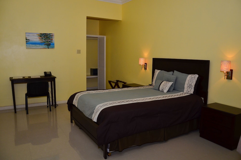 Standard Room, 1 Queen Bed