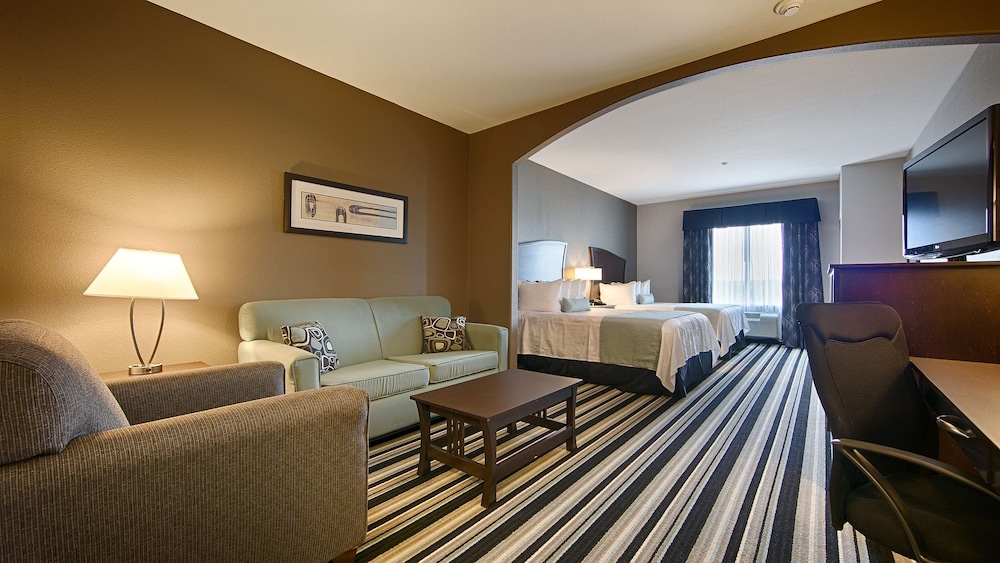 Suite, Multiple Beds, Accessible, Bathtub (With Sofabed)