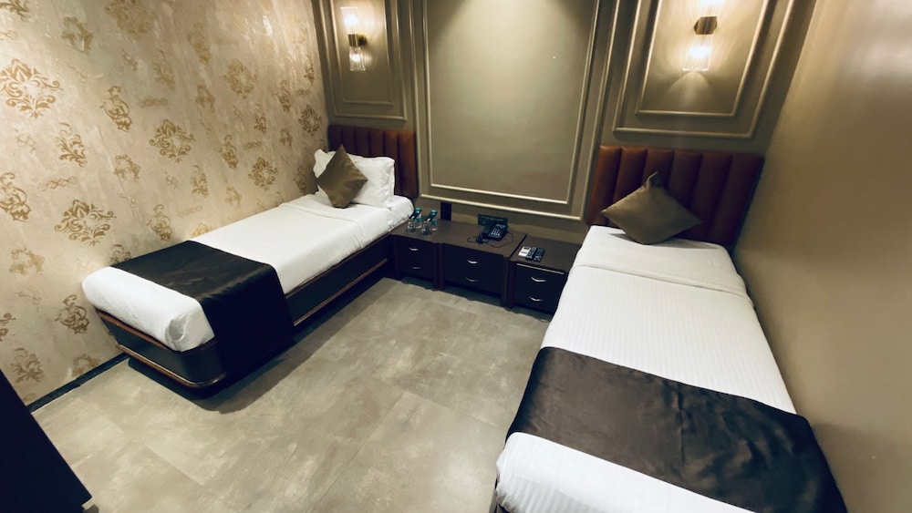 Super Deluxe Twin Room - Photo 5