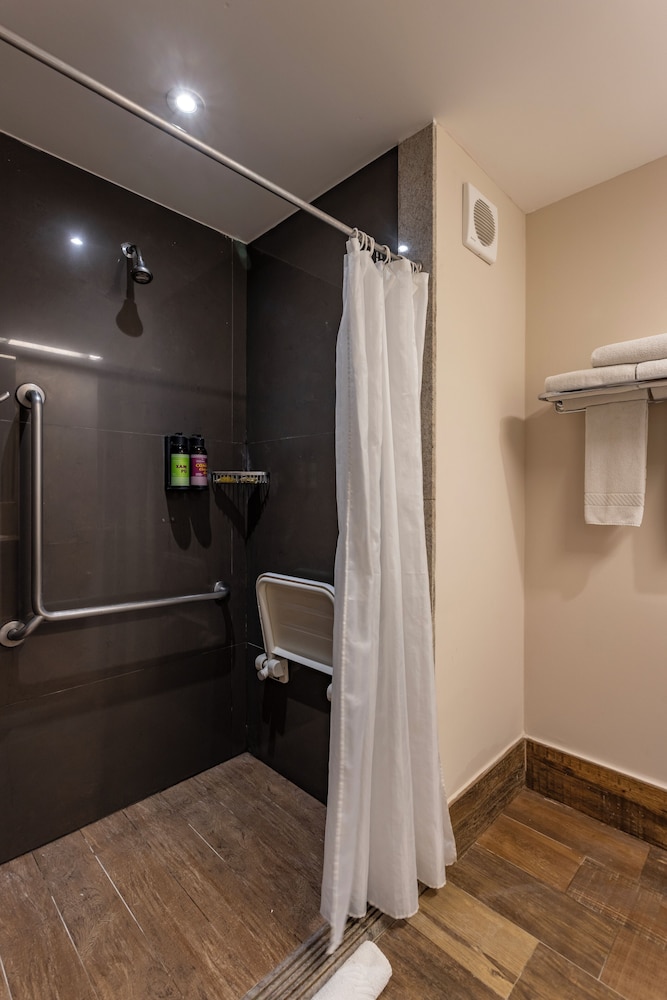 Superior Room - Photo 5