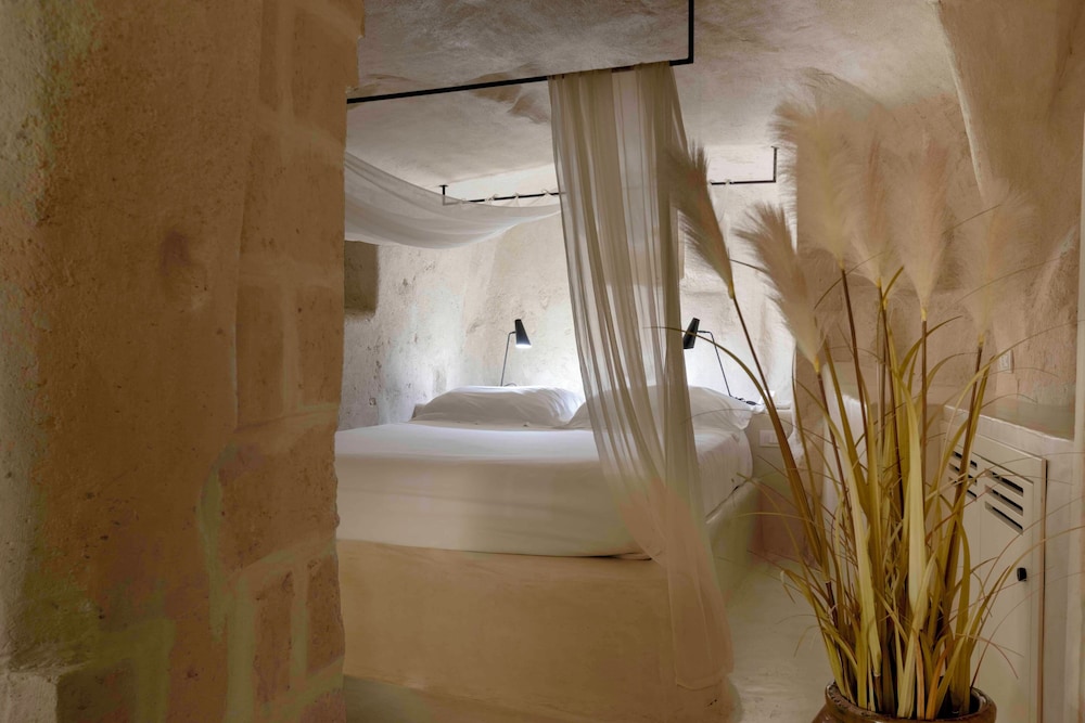 Grotta Patio - Photo 4