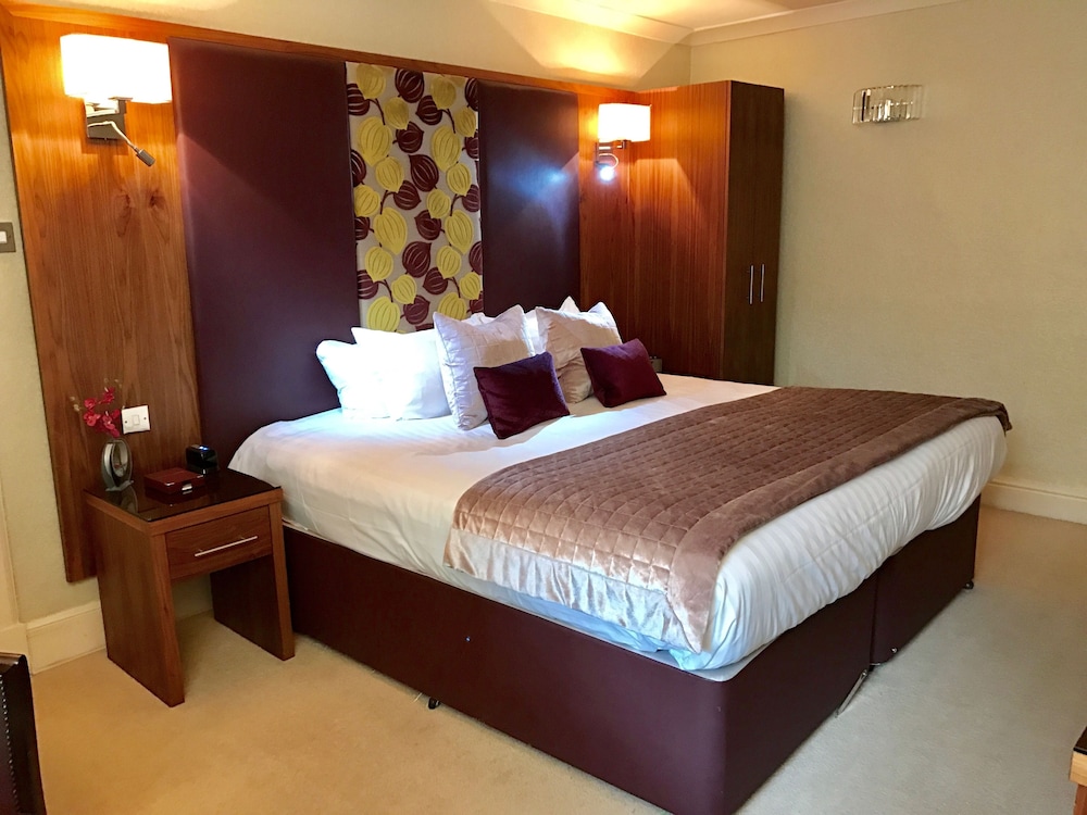 Executive Room - Photo 8
