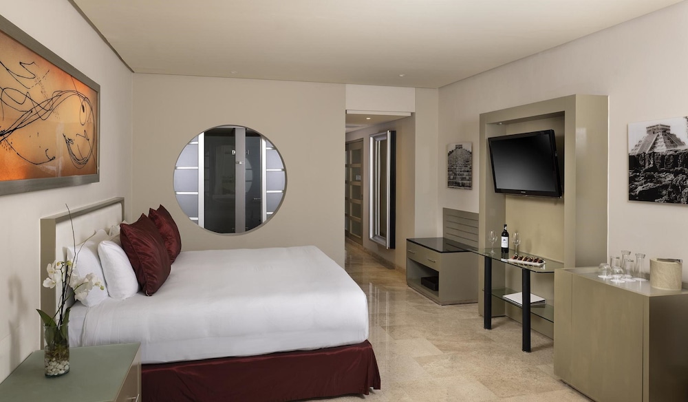 Roulette Room Playa del Carmen or La Perla - Photo 2