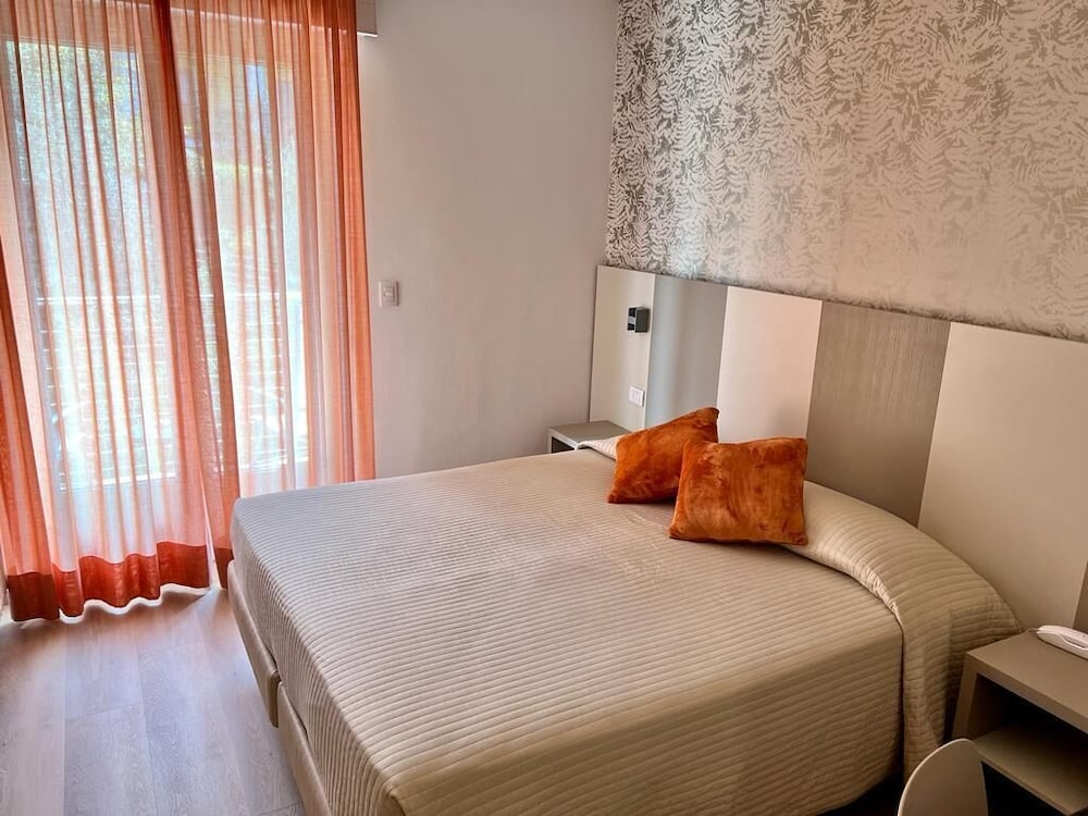 Comfort Room photo 2