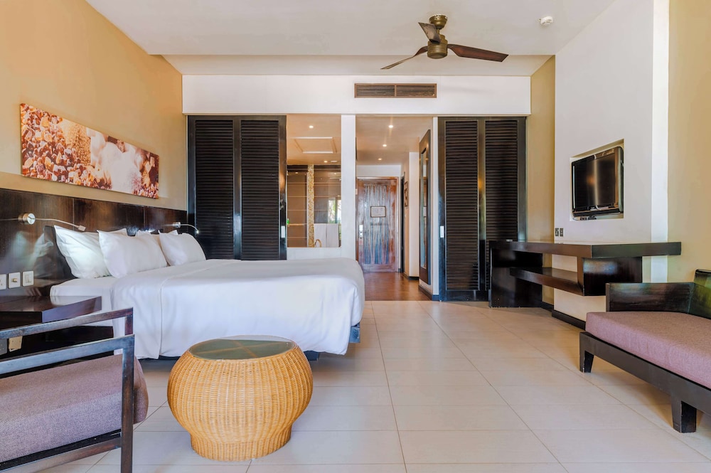 Premium Room, Ocean View - Photo 8