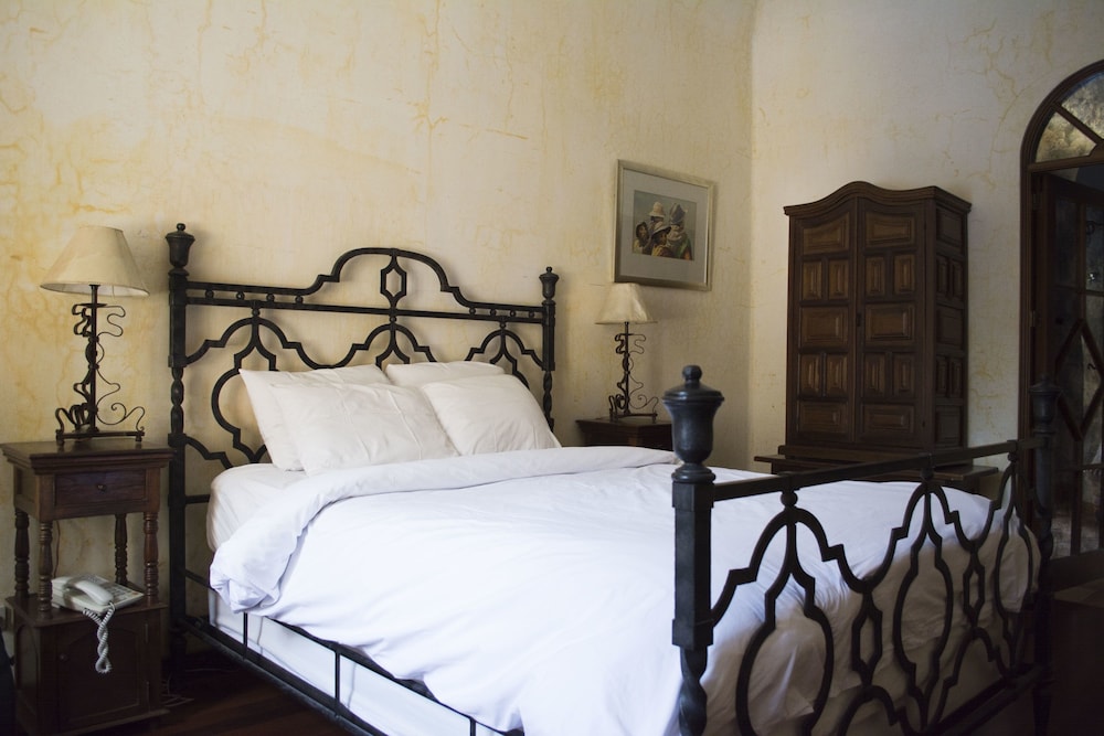 Standard Suite, 1 Queen Bed (Magia) photo 1