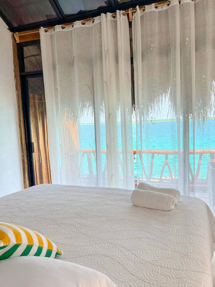 Design Quadruple Room, Lagoon View