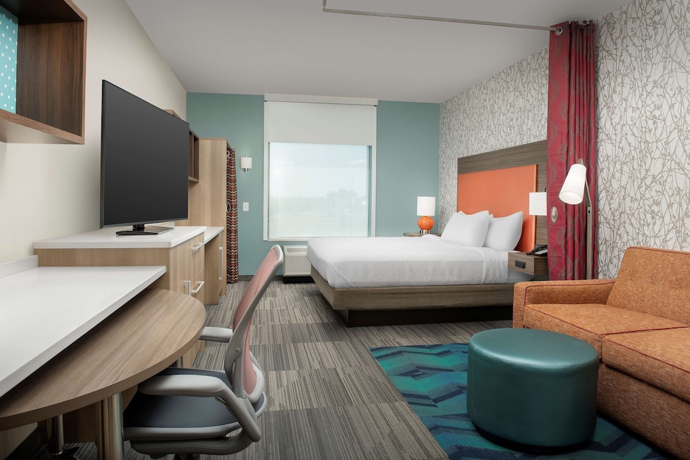 Studio Suite, 1 King Bed, Non Smoking - Photo 1