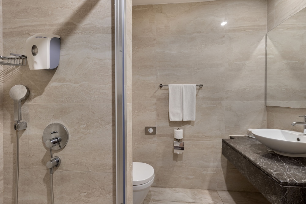 Deluxe Room, City View