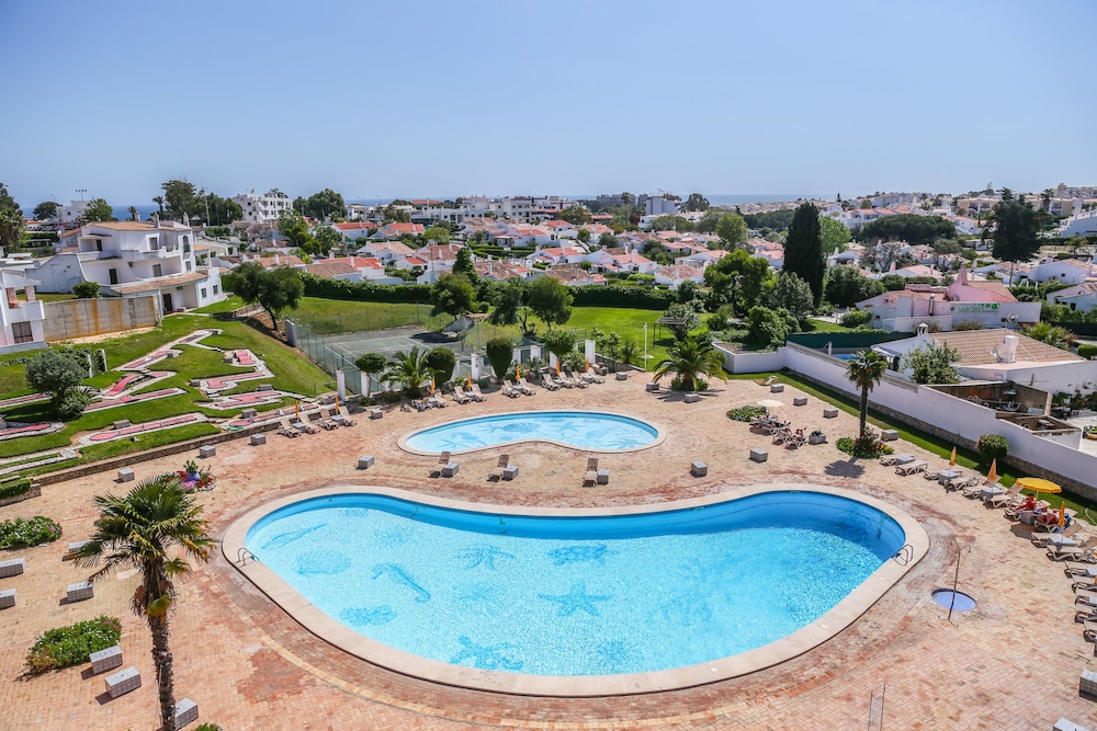 Triple Room, Pool View - Photo 6