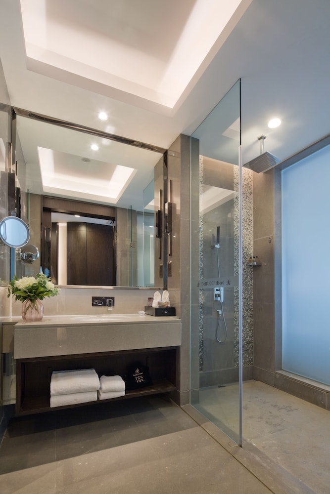 Business Twin Room, City View photo 3