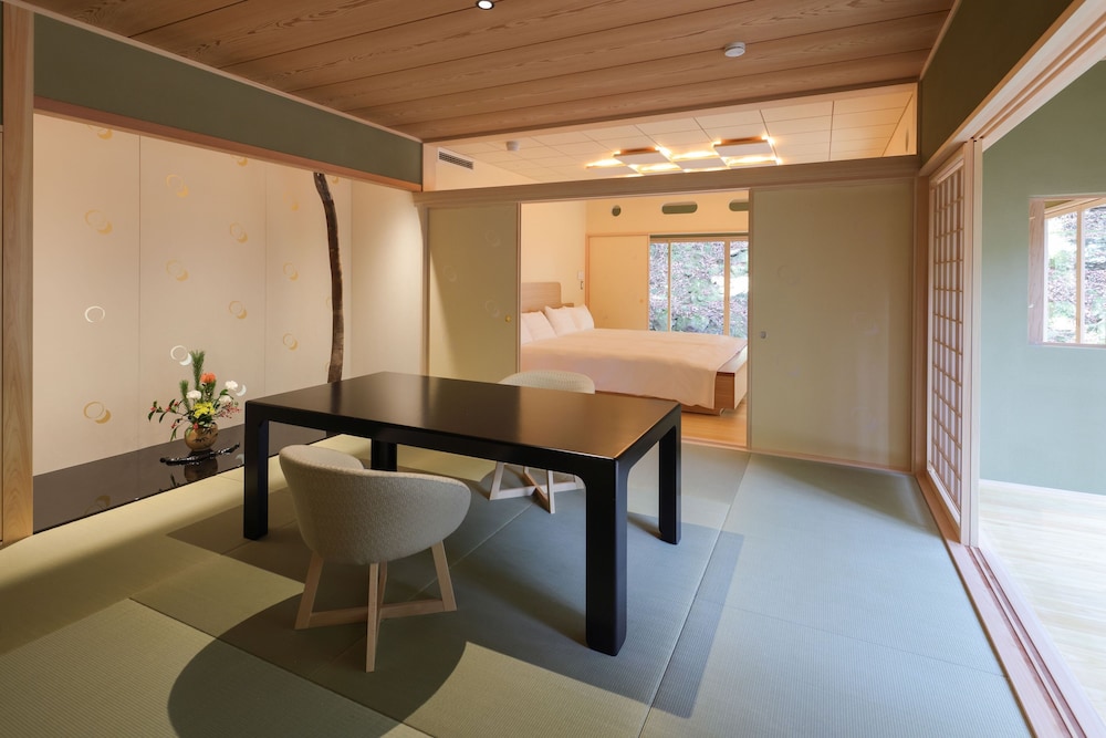 Wakaba room Dinner and breakfast included (Upgraded Kaiseki) can't serve dinner after 7 P.M photo 1