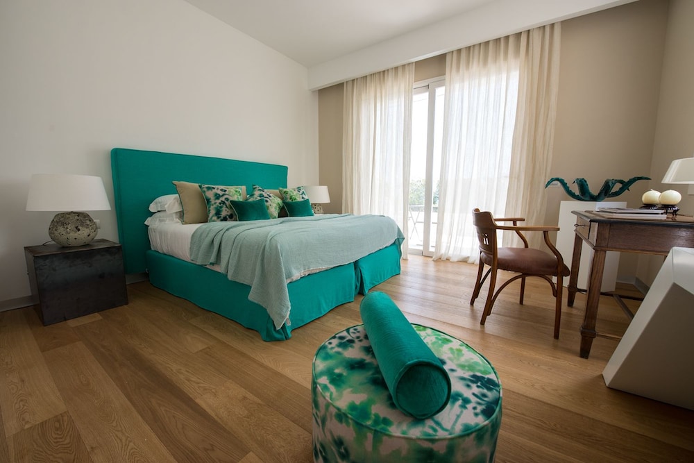 Exclusive Double Room, 1 King Bed, Balcony, Sea View