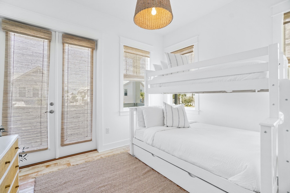 Townhome, 2 Bedrooms (High Tides & Good Vibes) photo 3
