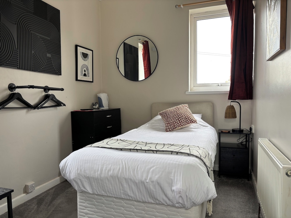 Classic Single Room