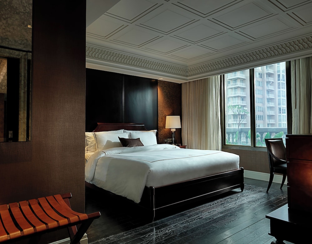 Club Suite, 1 Bedroom photo 2
